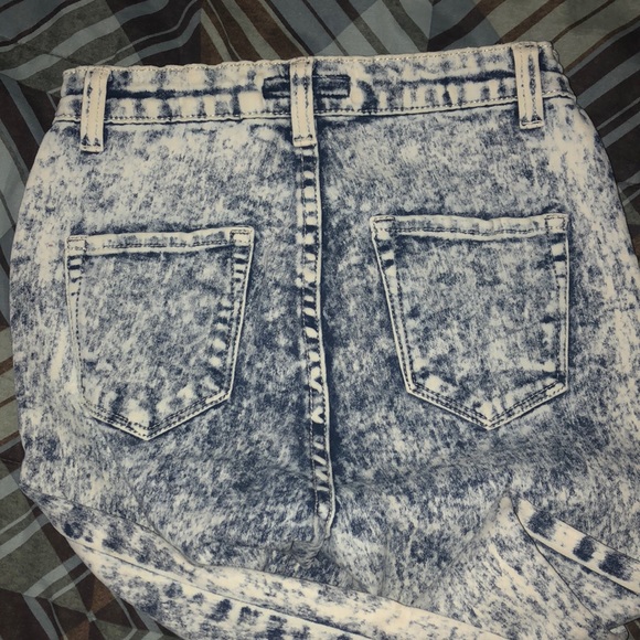 Jeans - Picture 3 of 3